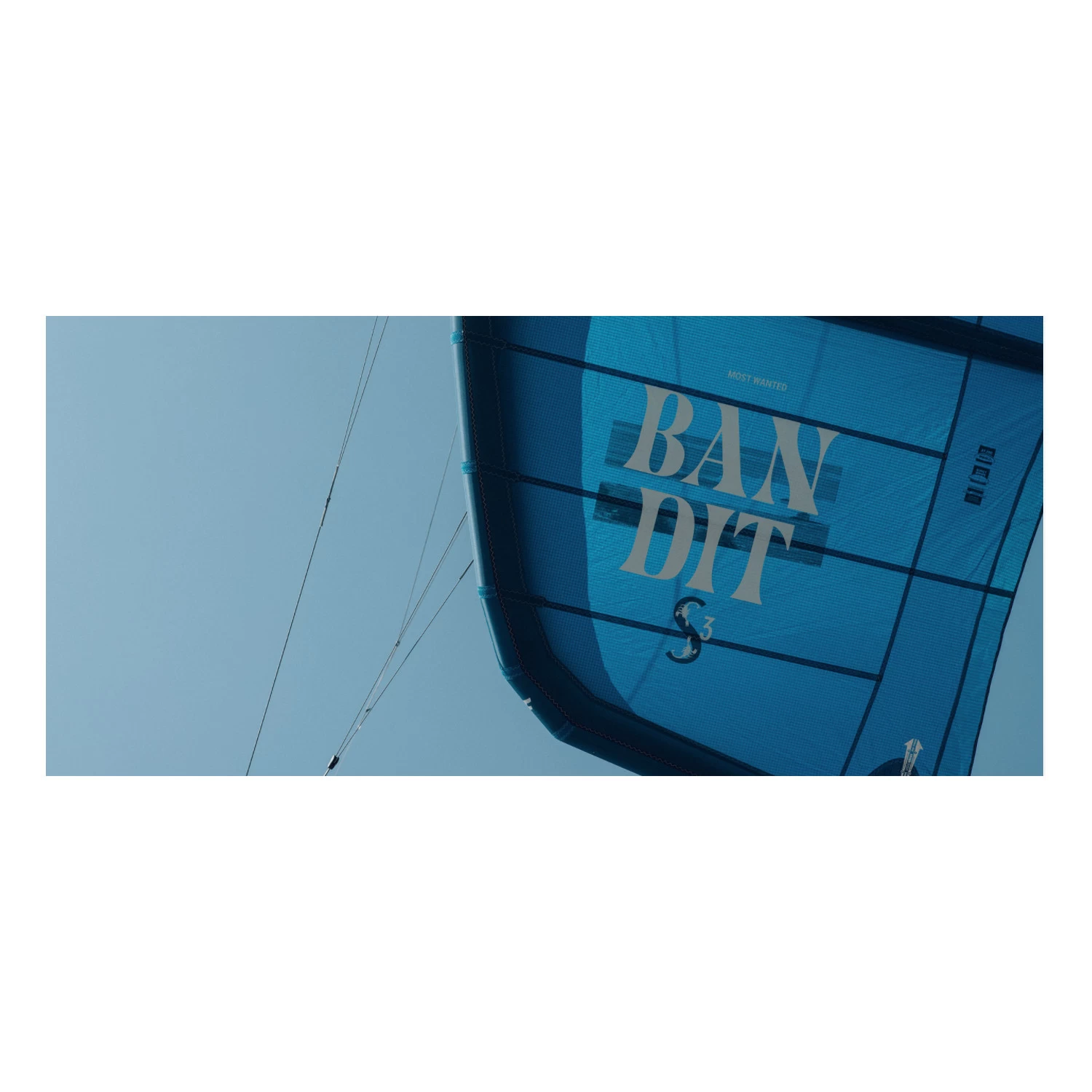 Ailes Kitesurf à Boudin F-One BANDIT S-3 FLAME 2022 2 Ailes Kitesurf à Boudin F-One BANDIT S-3 FLAME 2022 – Image 2