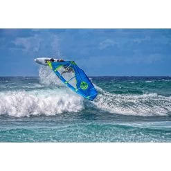 Planches Windsurf Vague/freestyle Quatro Cube Pro 2022/2023 -Magasin de matériel de surf cube pro 14