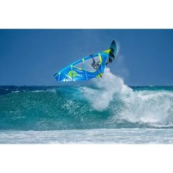 Planches Windsurf Vague/freestyle Quatro Cube Pro 2022/2023 -Magasin de matériel de surf cube pro 18