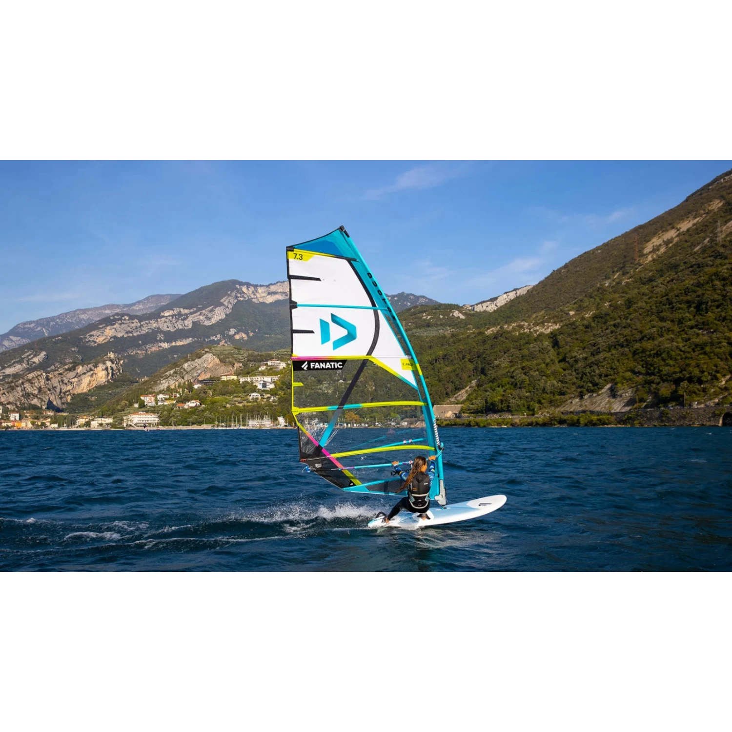 Voiles Windsurf Freeride Duotone E_Pace Black/Turquoise 2022 2 Voiles Windsurf Freeride Duotone E_Pace Black/Turquoise 2022 – Image 2