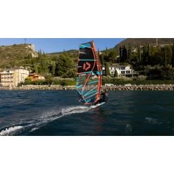 Voiles Windsurf Freeride Duotone E_Pace Black/Turquoise 2022 18 Voiles Windsurf Freeride Duotone E_Pace Black/Turquoise 2022 -Magasin de matériel de surf epace blackturquoise 8
