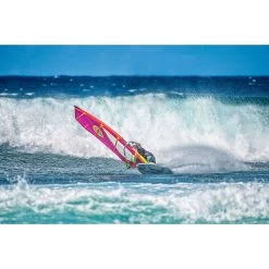 Planches Windsurf Vague/freestyle Quatro Pyramid Pro 2022 -Magasin de matériel de surf pyramid pro 10