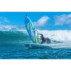 Planches Windsurf Vague/freestyle Quatro Pyramid Pro 2022 -Magasin de matériel de surf pyramid pro 11