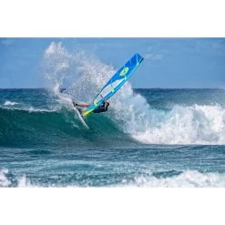 Planches Windsurf Vague/freestyle Quatro Pyramid Pro 2022 -Magasin de matériel de surf pyramid pro 12