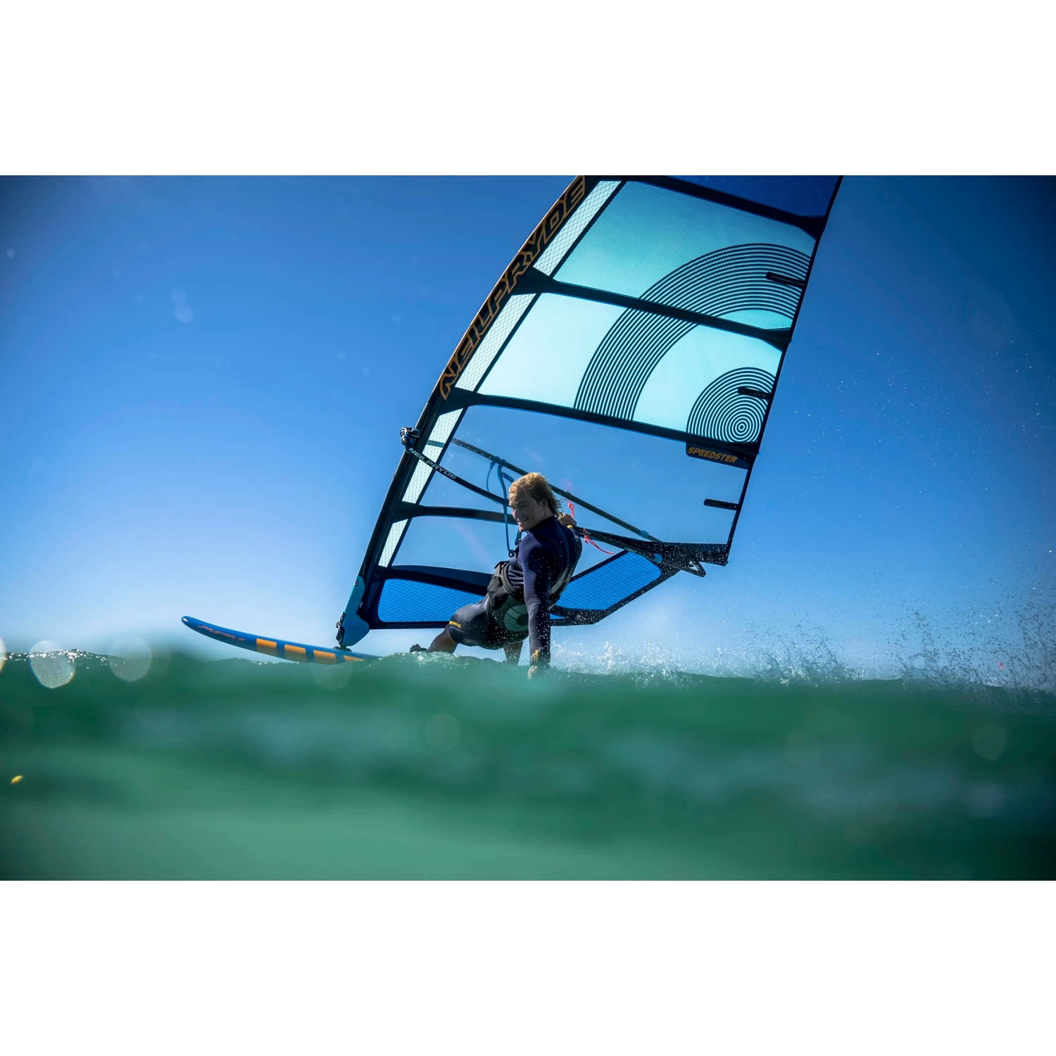 Voiles Windsurf Slalom/Race Neil Pryde Speedster C6 2022 2 Voiles Windsurf Slalom/Race Neil Pryde Speedster C6 2022 – Image 2