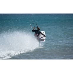 Planches Kitesurf Directionnel Duotone Voke SLS 21 2021 19 Planches Kitesurf Directionnel Duotone Voke SLS 21 2021 -Magasin de matériel de surf voke sls 21 2