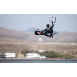 Planches Kitesurf Directionnel Duotone Voke SLS 2022 16 Planches Kitesurf Directionnel Duotone Voke SLS 2022 -Magasin de matériel de surf voke sls 7