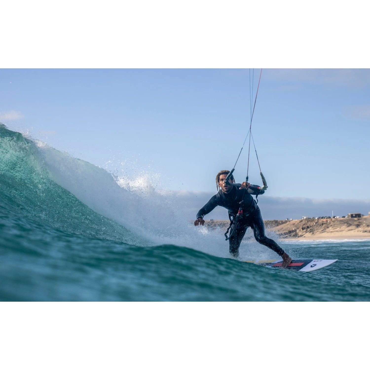 Planches Kitesurf Directionnel Duotone Wam D/LAB 2022 4 Planches Kitesurf Directionnel Duotone Wam D/LAB 2022 – Image 4