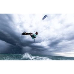 Planches Kitesurf Directionnel Duotone Whip SLS 2022 11 Planches Kitesurf Directionnel Duotone Whip SLS 2022 -Magasin de matériel de surf whip sls 11