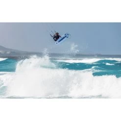 Planches Kitesurf Directionnel Duotone Whip SLS 2022 17 Planches Kitesurf Directionnel Duotone Whip SLS 2022 -Magasin de matériel de surf whip sls 17