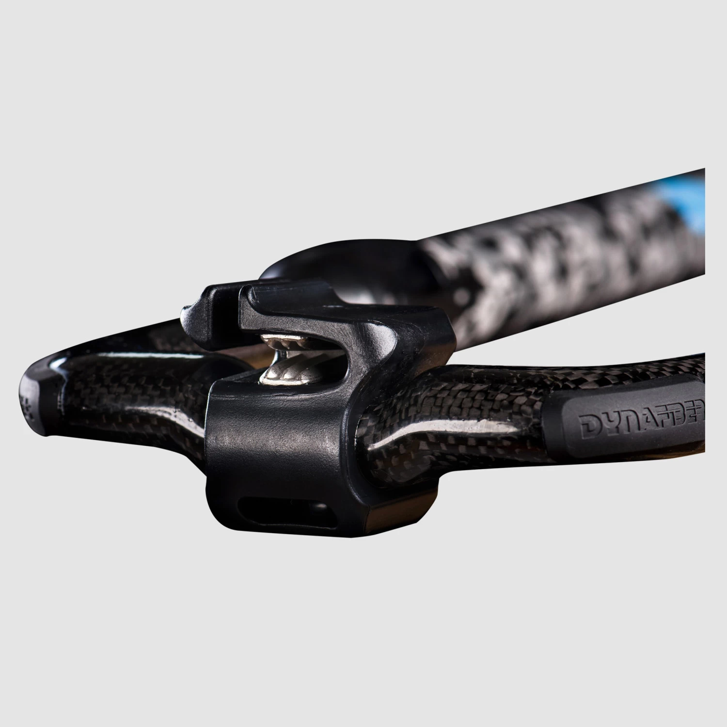 Wishbones Windsurf Carbone Dynafiber Wish Monocoque 100% Carbon Blue 2023 6 Wishbones Windsurf Carbone Dynafiber Wish Monocoque 100% Carbon Blue 2023 – Image 6